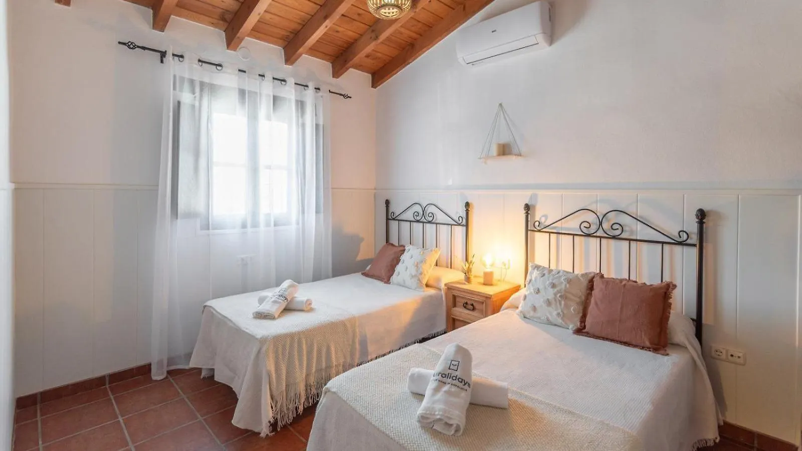 Villa Casa Maria Y Ana Almachar By Ruralidays